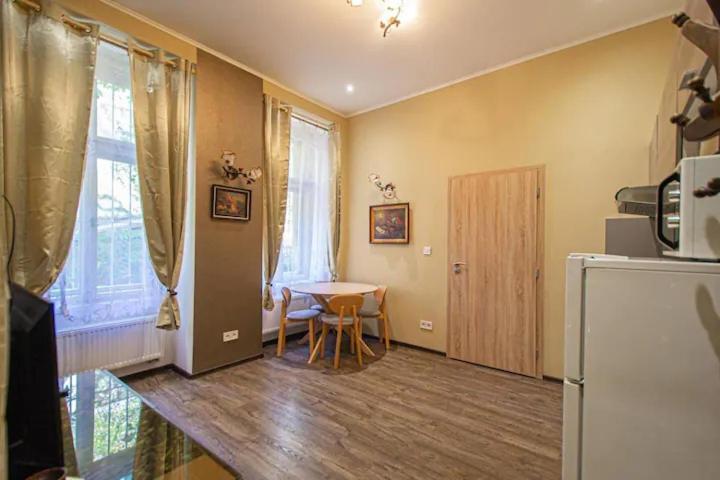 Cozy Homestay At Prague Main Station Exterior foto