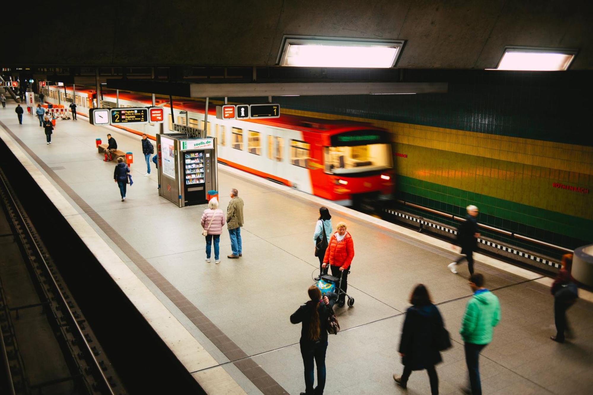 Cozy Homestay At Prague Main Station Exterior foto